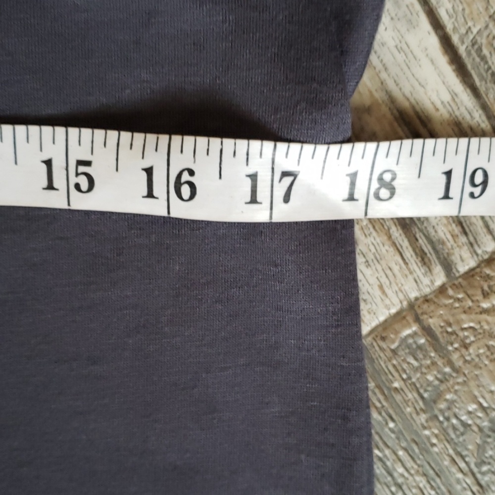 Under Armour Tee Size Medium - image 3